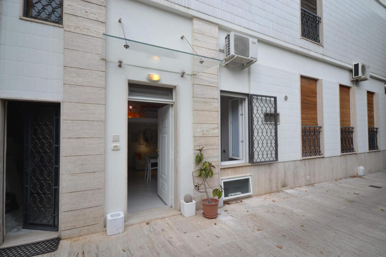 Bed and Breakfast Golden Bay Trani Exterior foto