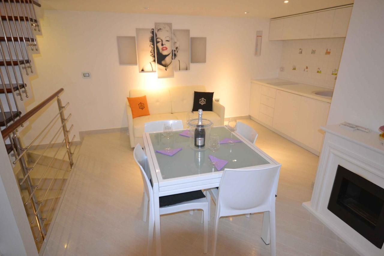 Bed and Breakfast Golden Bay Trani Exterior foto
