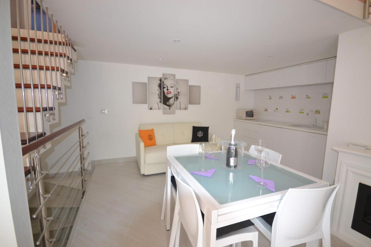 Bed and Breakfast Golden Bay Trani Exterior foto