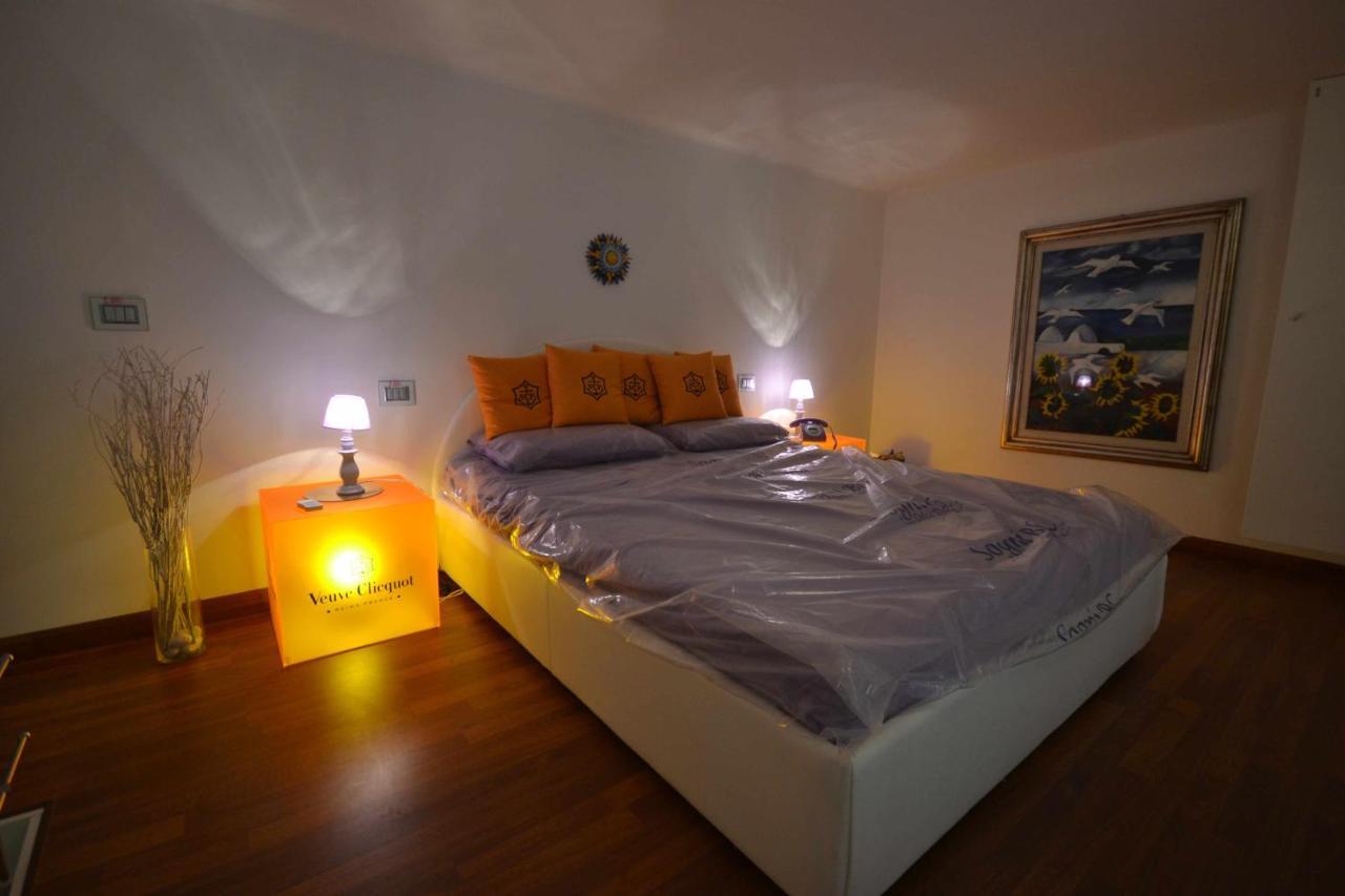 Bed and Breakfast Golden Bay Trani Exterior foto