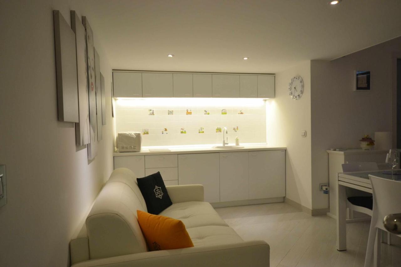 Bed and Breakfast Golden Bay Trani Exterior foto