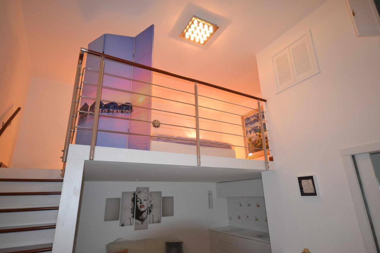 Bed and Breakfast Golden Bay Trani Exterior foto