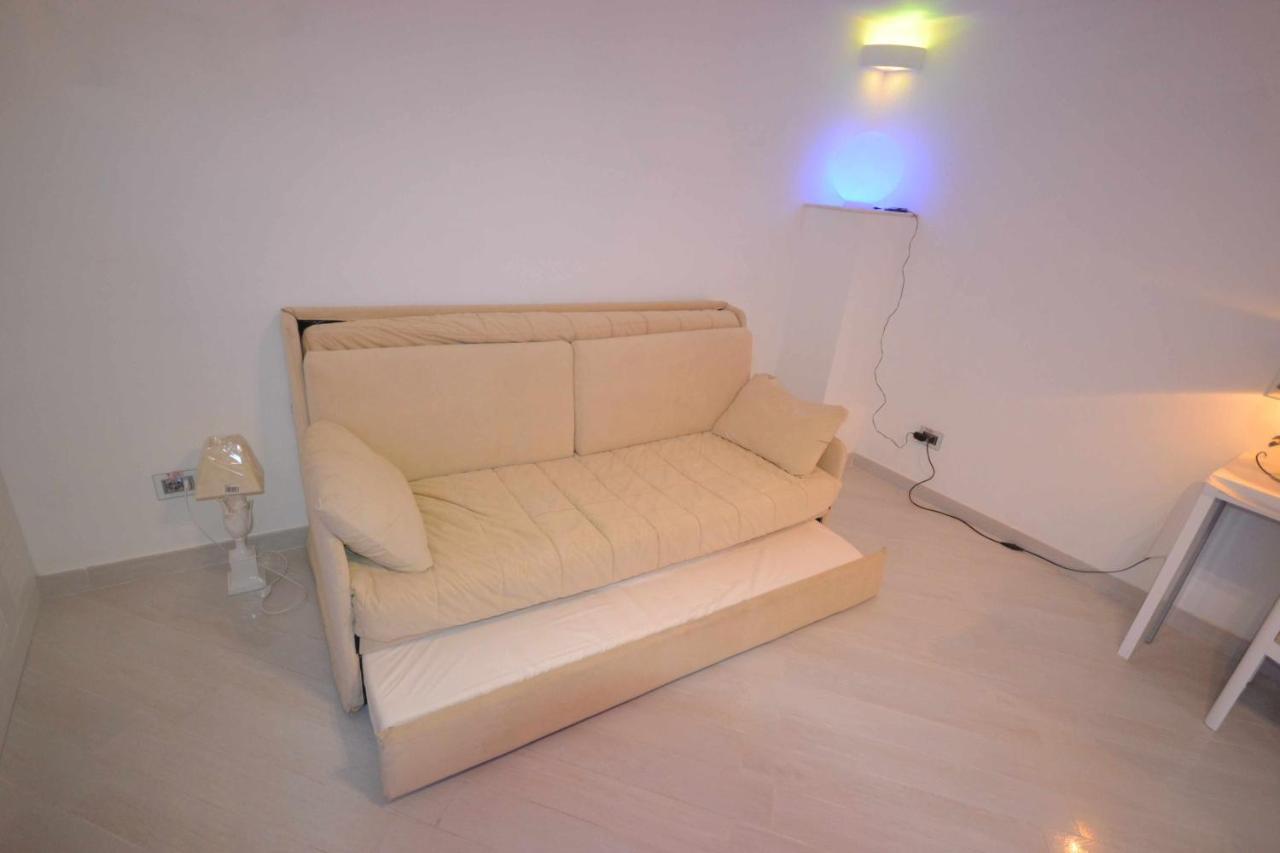 Bed and Breakfast Golden Bay Trani Exterior foto